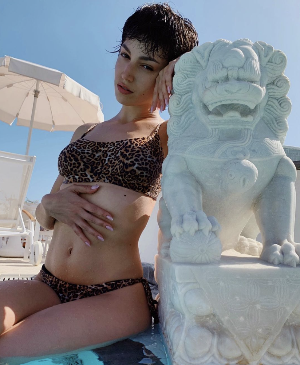 Bikini animal print de Ursula Corbero