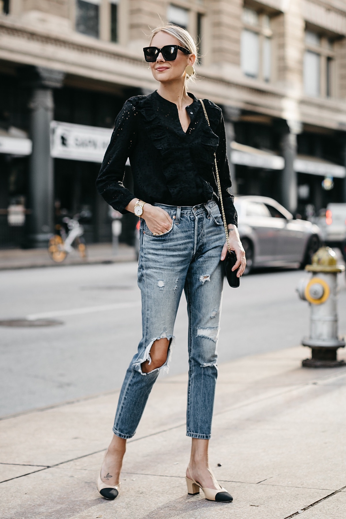Los jeans con detalles aportan volumen